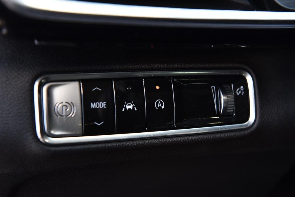 Buick Envision Vehicle Full-screen Gallery Image 12