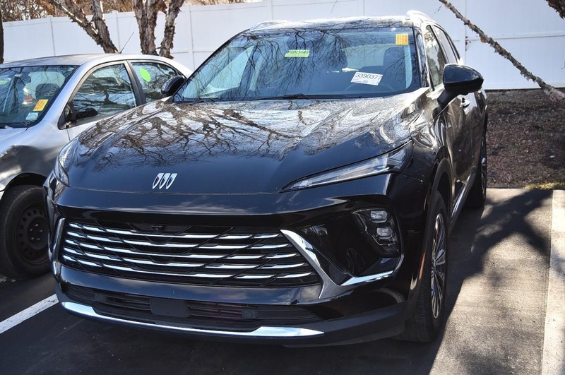 Buick Envision Vehicle Full-screen Gallery Image 4