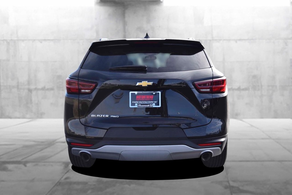 Chevrolet Blazer Vehicle Full-screen Gallery Image 06