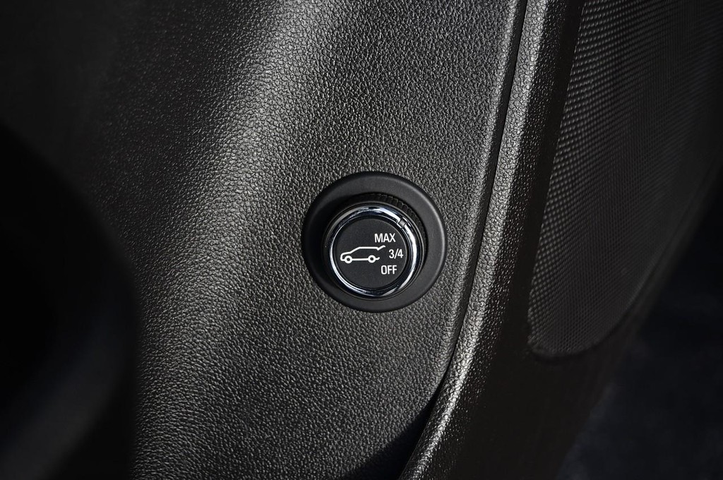 Chevrolet Blazer Vehicle Full-screen Gallery Image 09