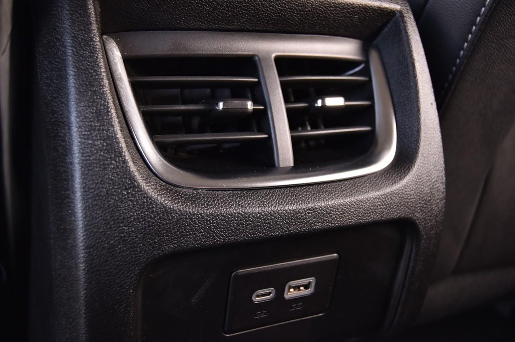 Chevrolet Blazer Vehicle Full-screen Gallery Image 22