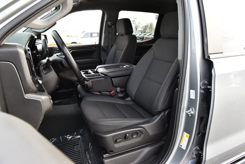 Chevrolet Silverado 1500 Vehicle Image 16