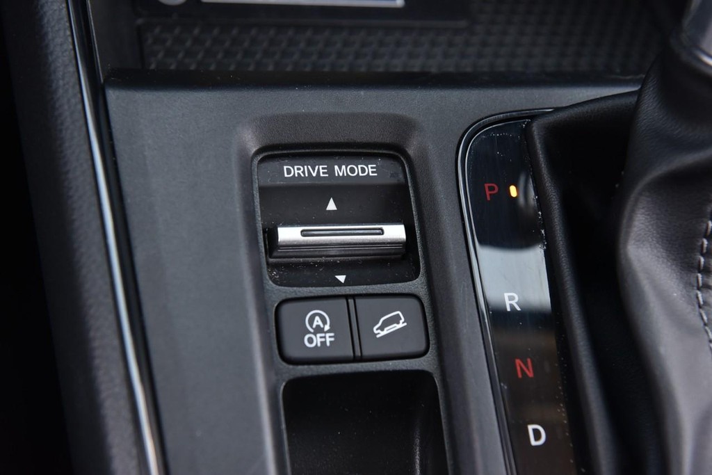 Honda CR-V Vehicle Image 19