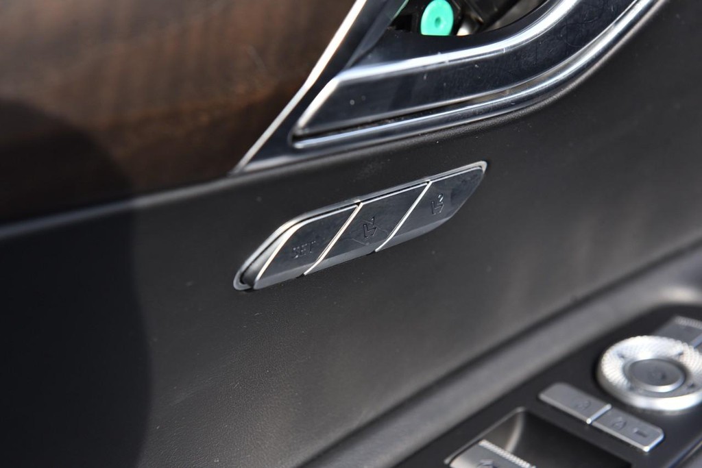 Genesis GV80 Vehicle Image 09