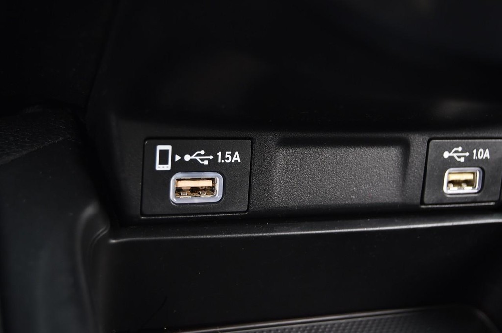 Honda CR-V Vehicle Image 18