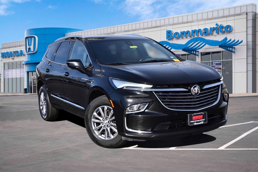 Buick Enclave Vehicle Full-screen Gallery Image 01