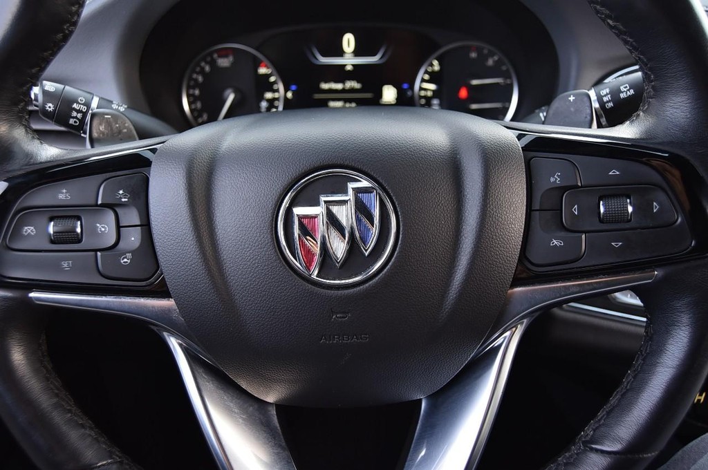 Buick Enclave Vehicle Full-screen Gallery Image 22