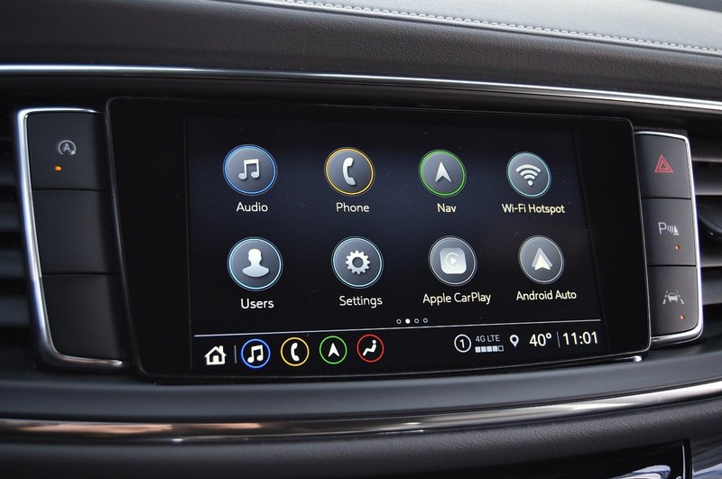 Buick Enclave Vehicle Image 18