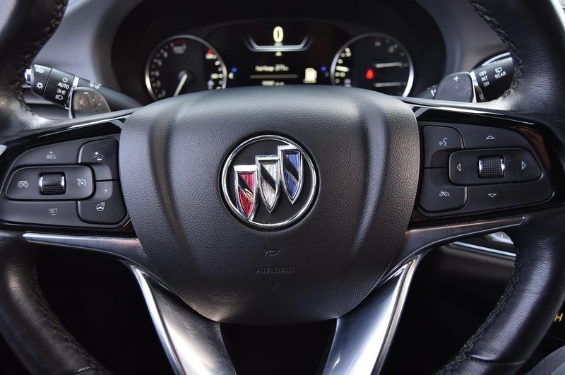 Buick Enclave Vehicle Image 22