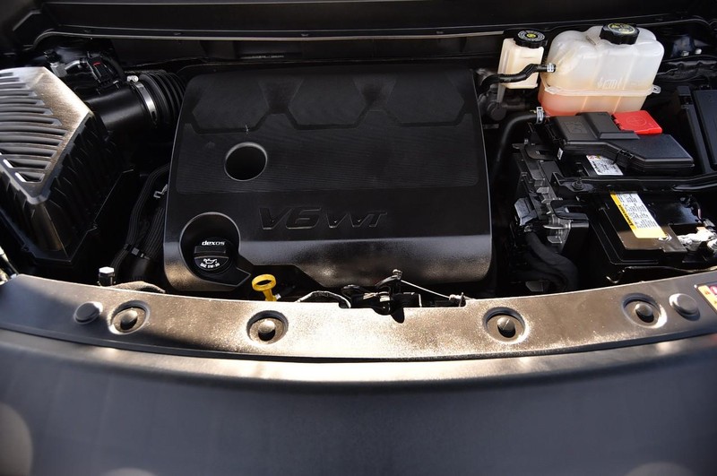 Buick Enclave Vehicle Image 30