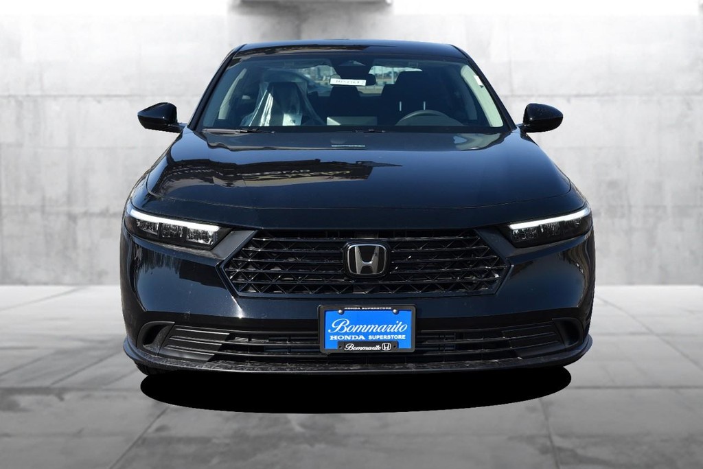 Honda Accord Sedan Vehicle Image 04