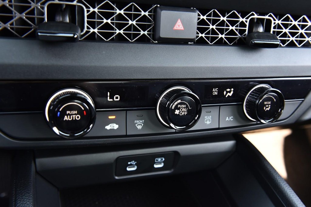 Honda Accord Sedan Vehicle Image 13