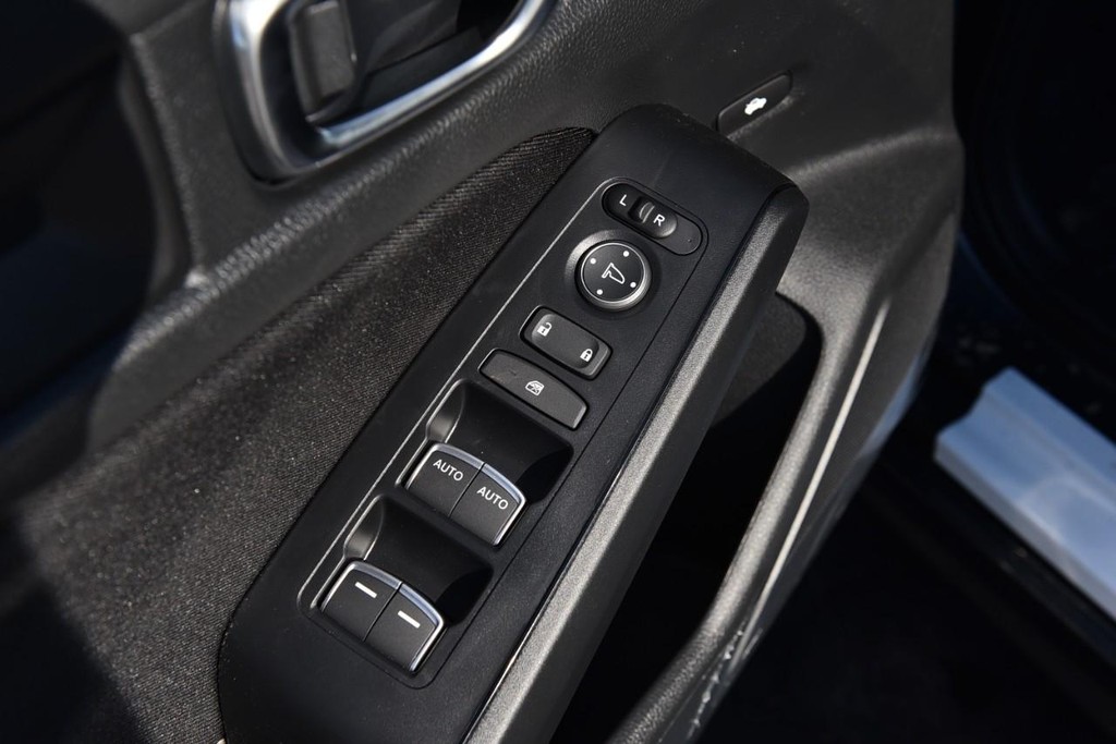 Honda Civic Sedan Vehicle Image 08