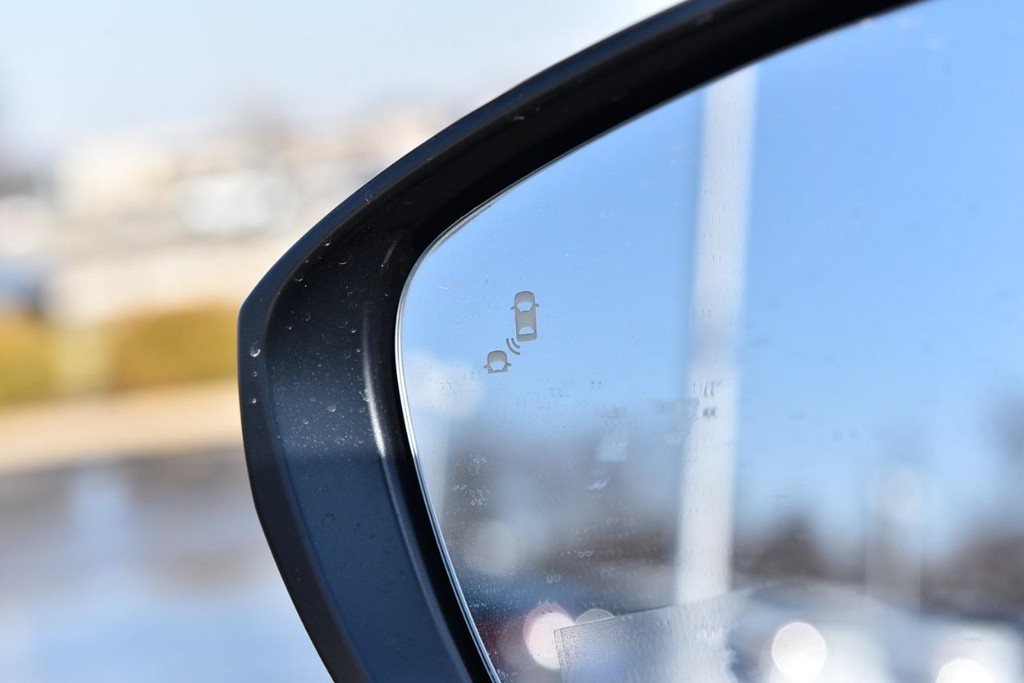 Honda Civic Sedan Vehicle Image 10