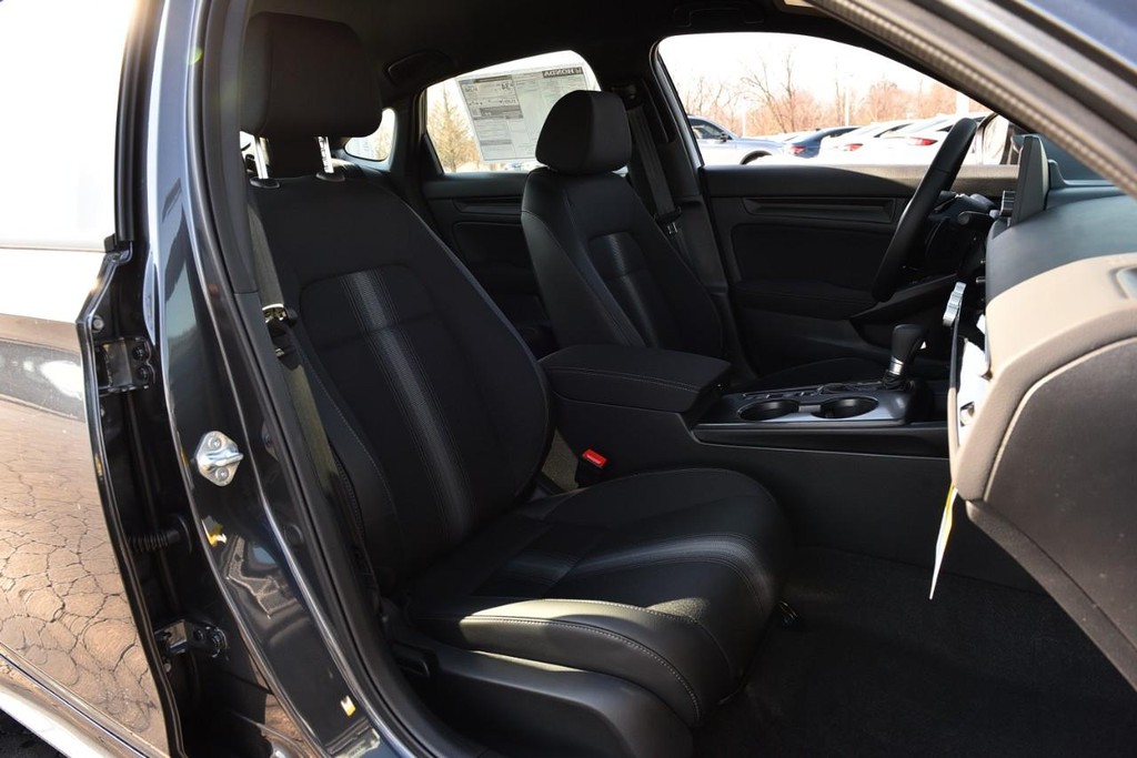 Honda Civic Sedan Vehicle Image 22