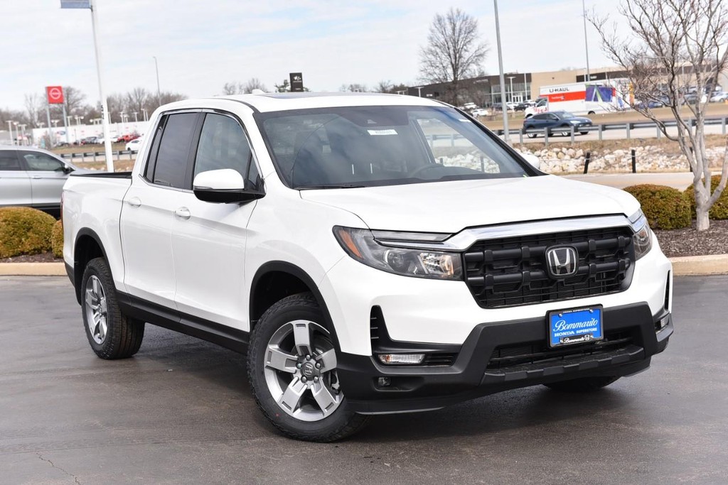 Honda Ridgeline Vehicle Full-screen Gallery Image 2