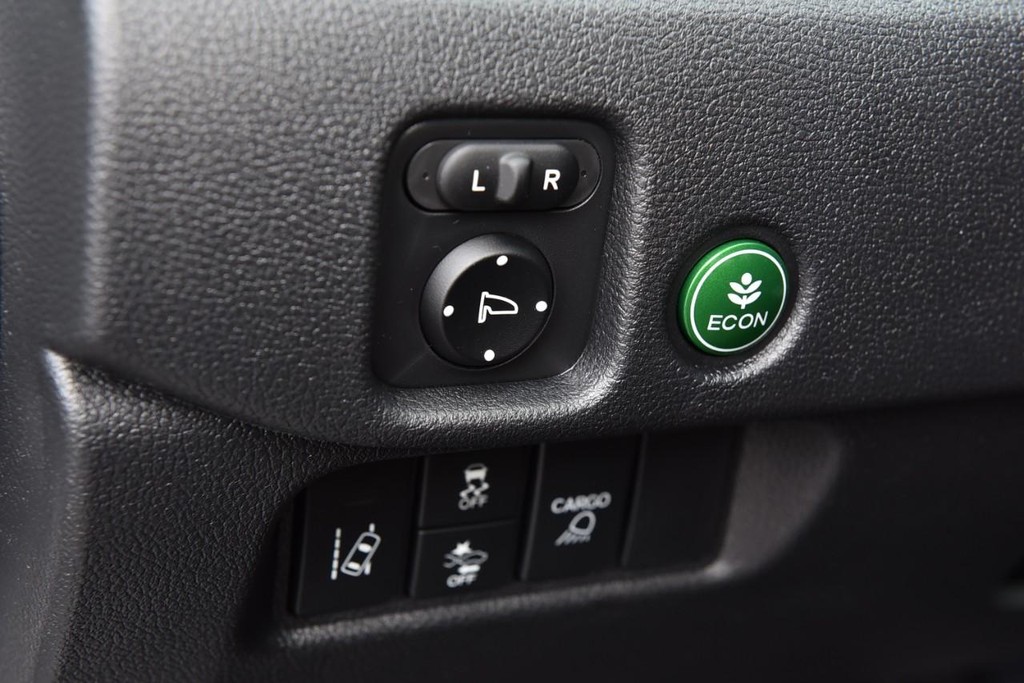 Honda Ridgeline Vehicle Full-screen Gallery Image 13