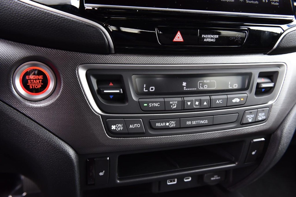 Honda Ridgeline Vehicle Full-screen Gallery Image 18