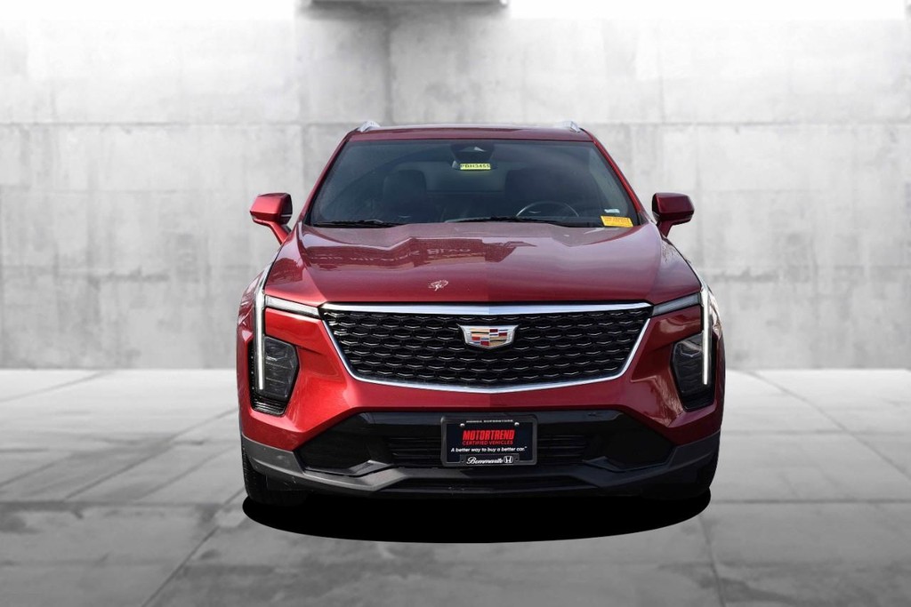 Cadillac XT4 Vehicle Full-screen Gallery Image 04