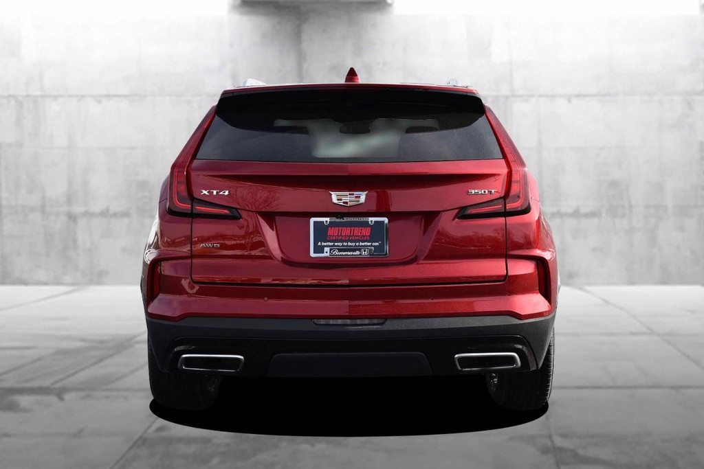 Cadillac XT4 Vehicle Full-screen Gallery Image 06