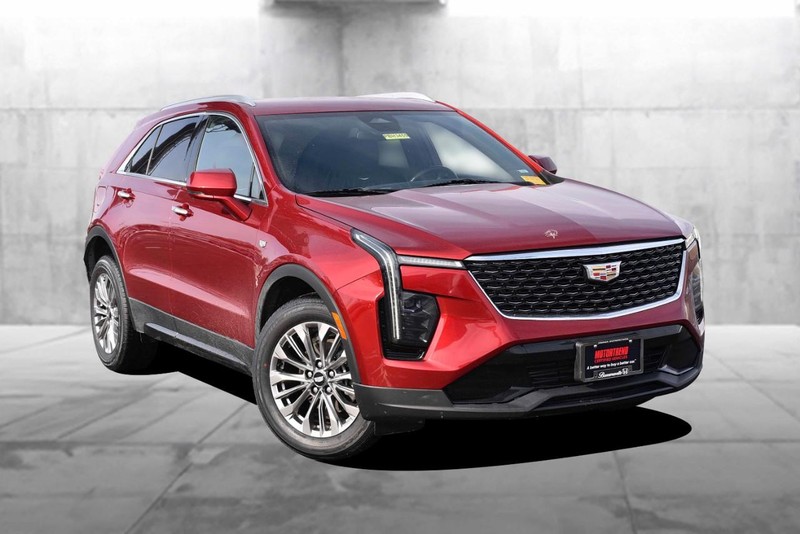 Cadillac XT4 Vehicle Image 02