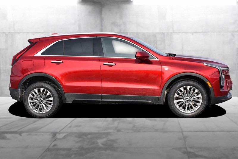 Cadillac XT4 Vehicle Image 05