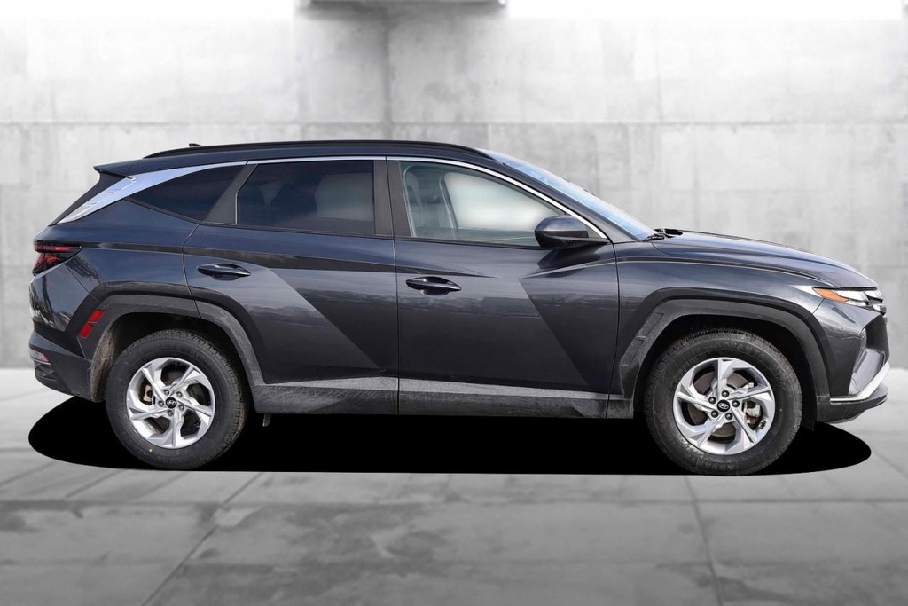 Hyundai Tucson Vehicle Full-screen Gallery Image 5