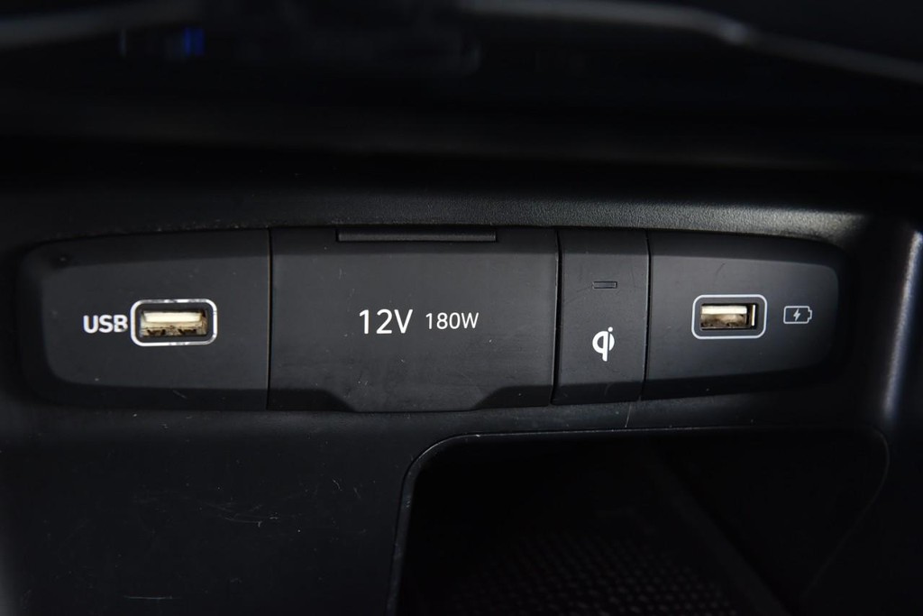 Hyundai Tucson Vehicle Full-screen Gallery Image 15