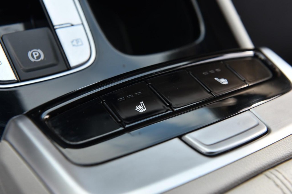 Hyundai Tucson Vehicle Full-screen Gallery Image 17