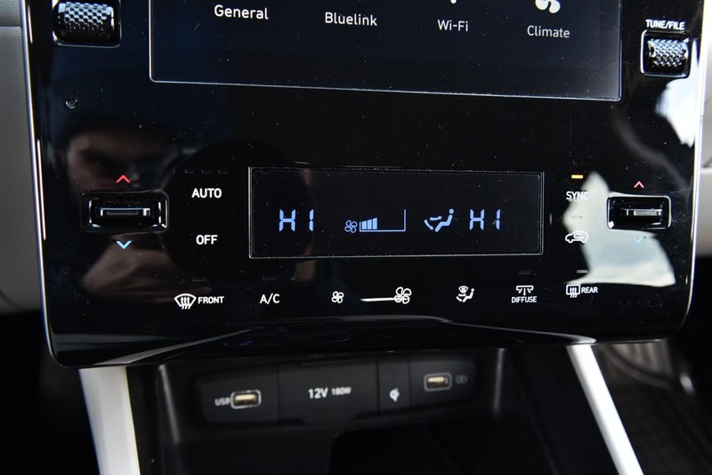 Hyundai Tucson Vehicle Image 14