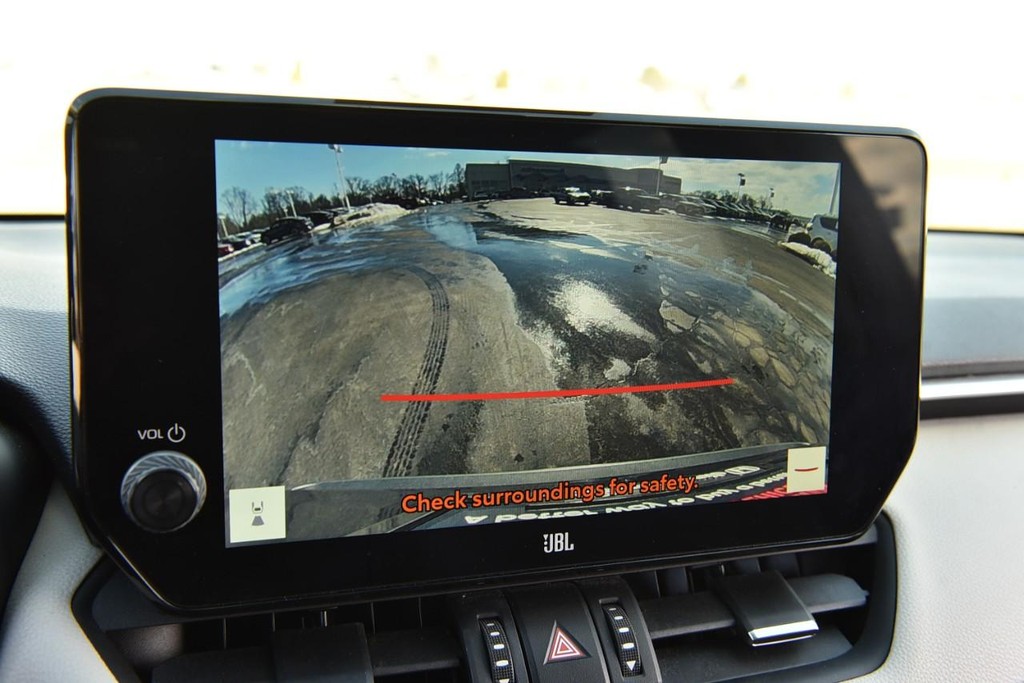 Toyota RAV4 Vehicle Image 13