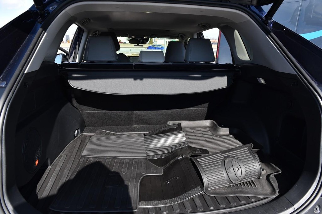 Toyota RAV4 Vehicle Image 25