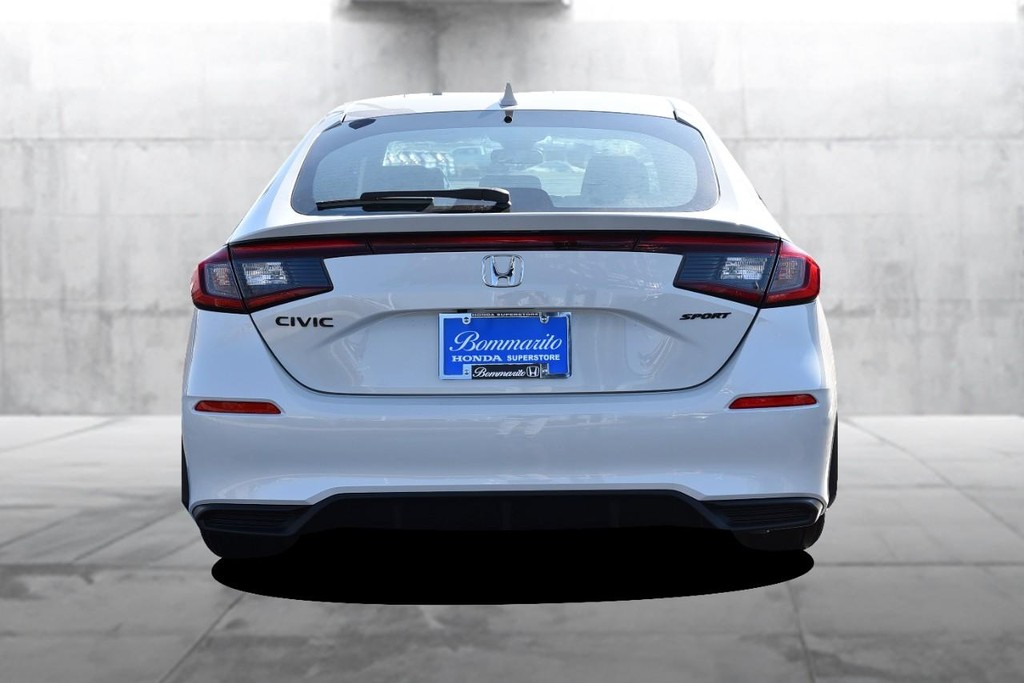 Honda Civic Hatchback Vehicle Image 06