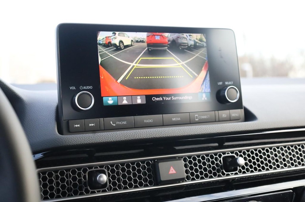 Honda Civic Hatchback Vehicle Image 12