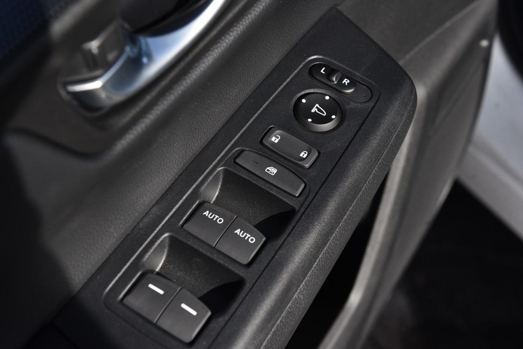 Honda CR-V Hybrid Vehicle Image 08