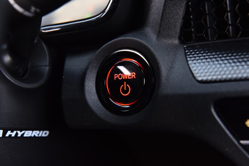 Honda CR-V Hybrid Vehicle Image 19