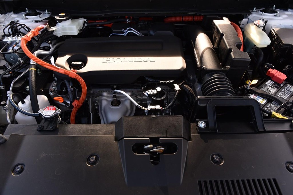 Honda CR-V Hybrid Vehicle Image 29