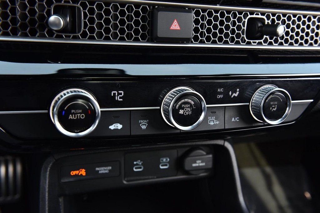 Honda Civic Sedan Vehicle Image 14