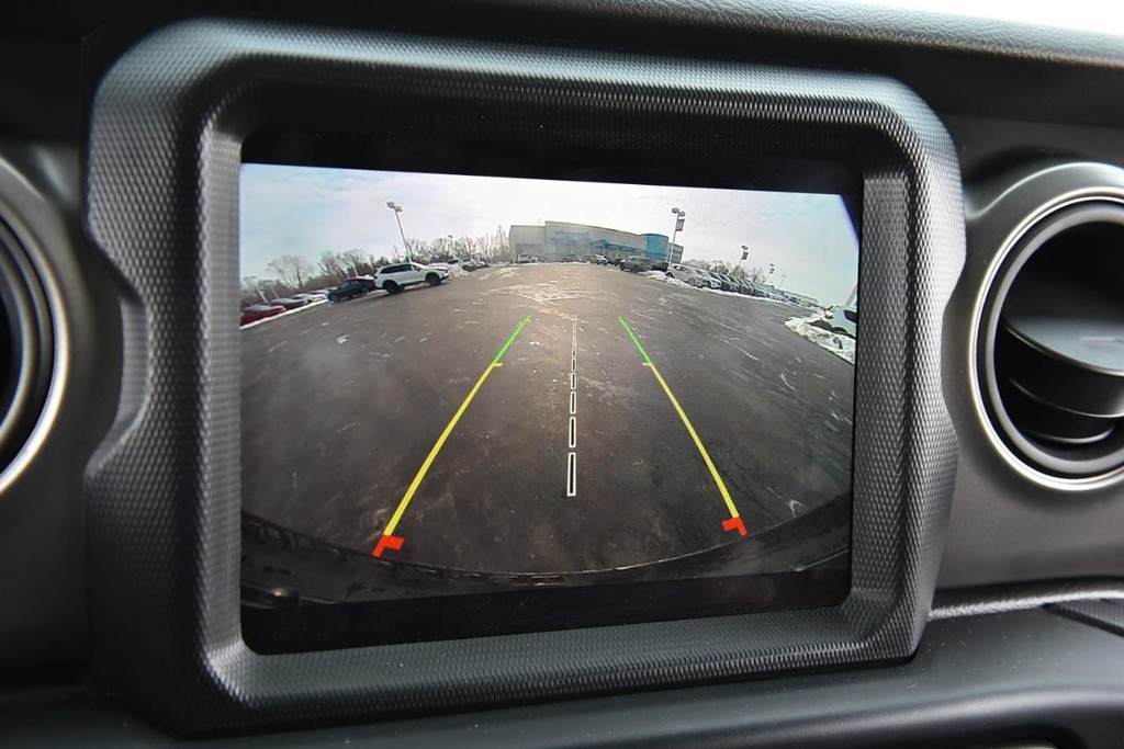 Jeep Wrangler Vehicle Image 12