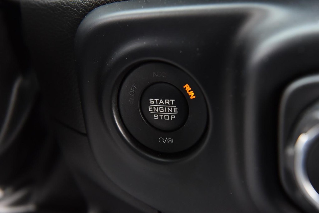 Jeep Wrangler Vehicle Image 16