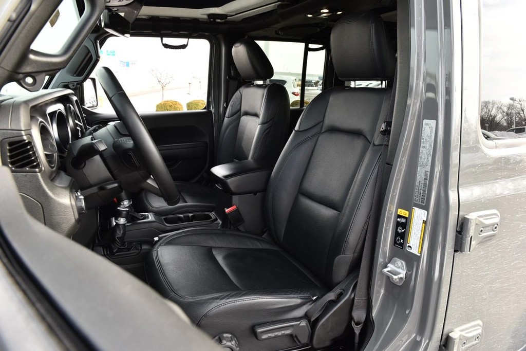 Jeep Wrangler Vehicle Image 20