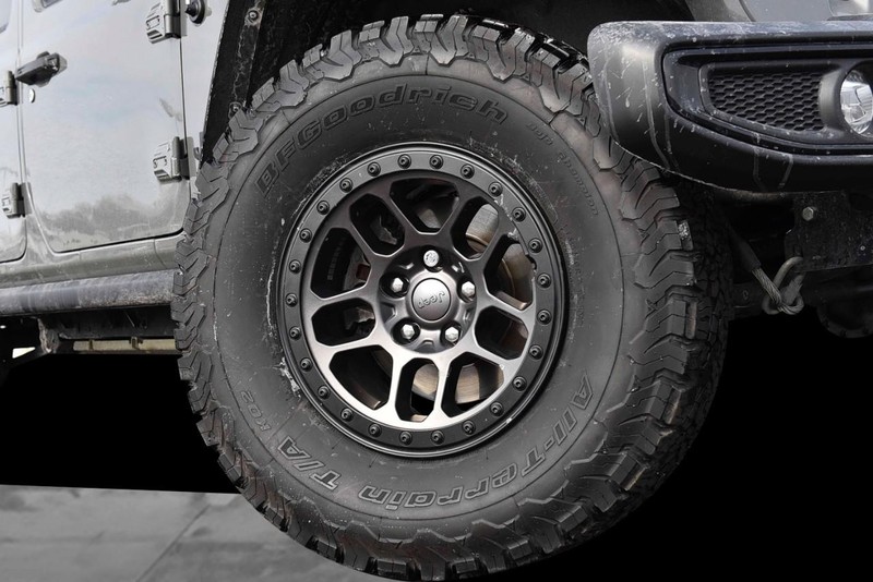 Jeep Wrangler Vehicle Image 03