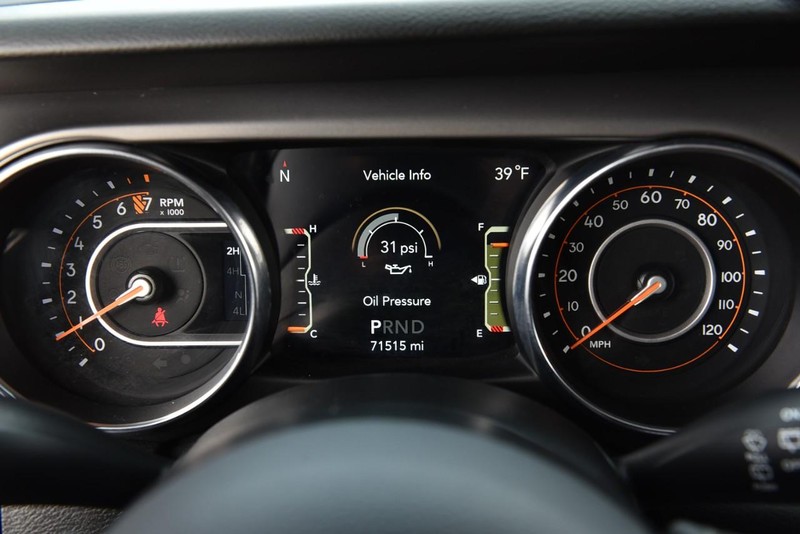 Jeep Wrangler Vehicle Image 11