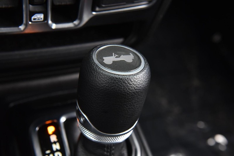 Jeep Wrangler Vehicle Image 18