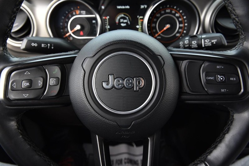 Jeep Wrangler Vehicle Image 19