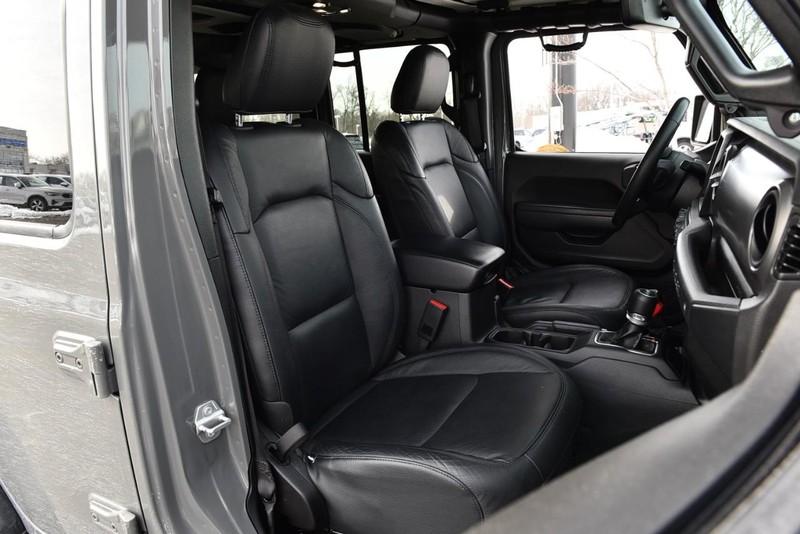 Jeep Wrangler Vehicle Image 21