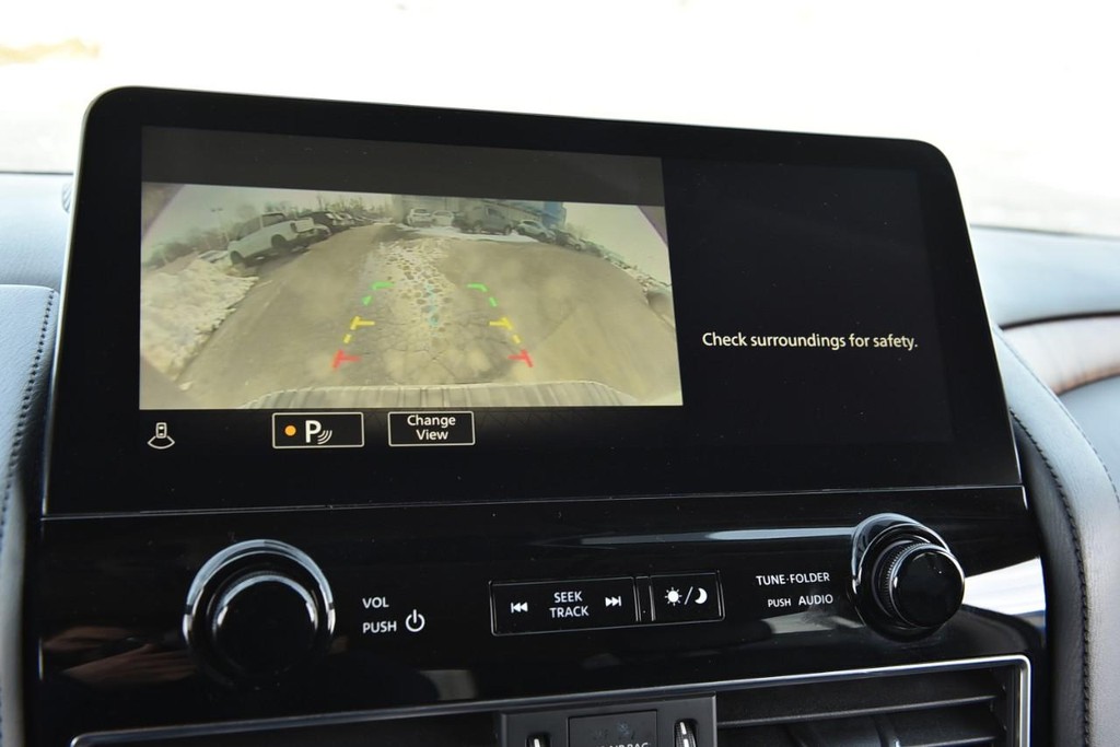 Nissan Armada Vehicle Image 15