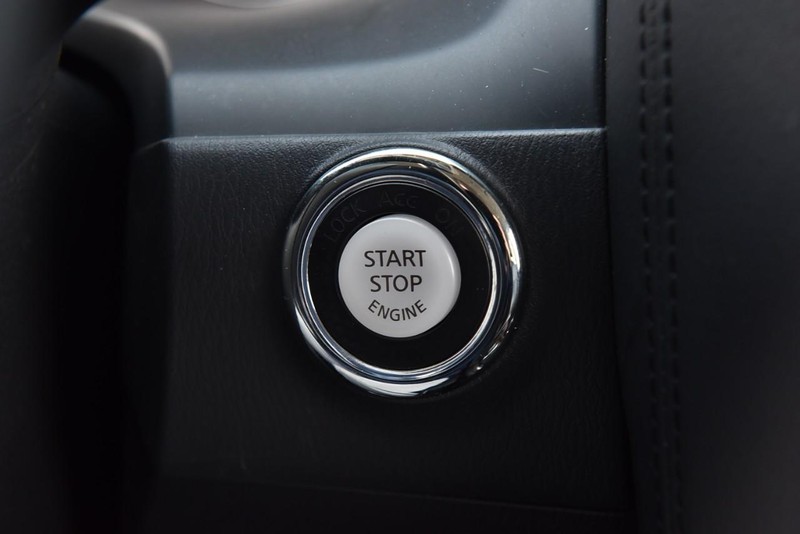 Nissan Armada Vehicle Image 23