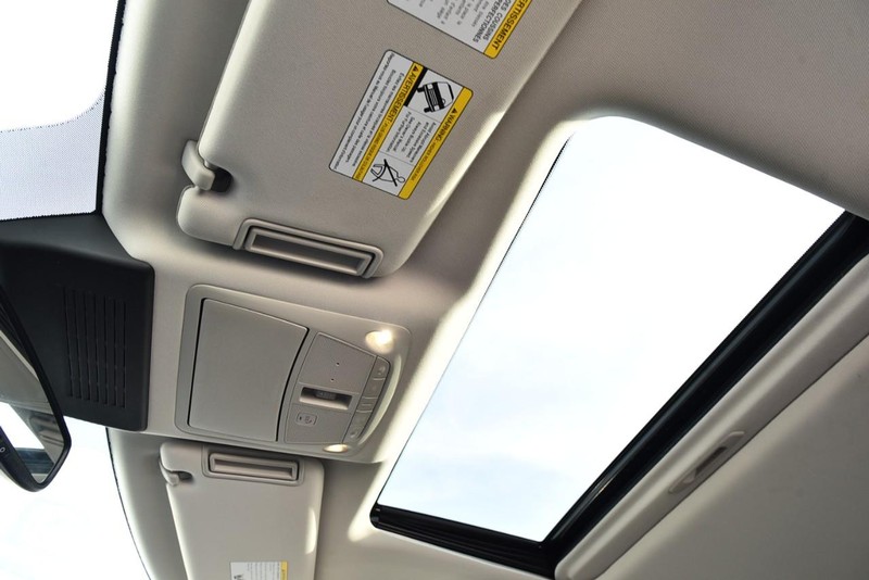 Nissan Armada Vehicle Image 27