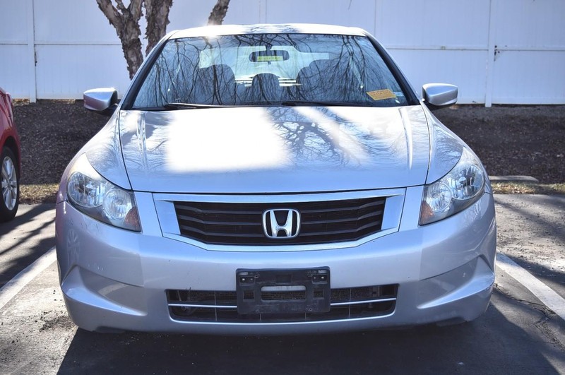 Honda Accord Sedan Vehicle Full-screen Gallery Image 3